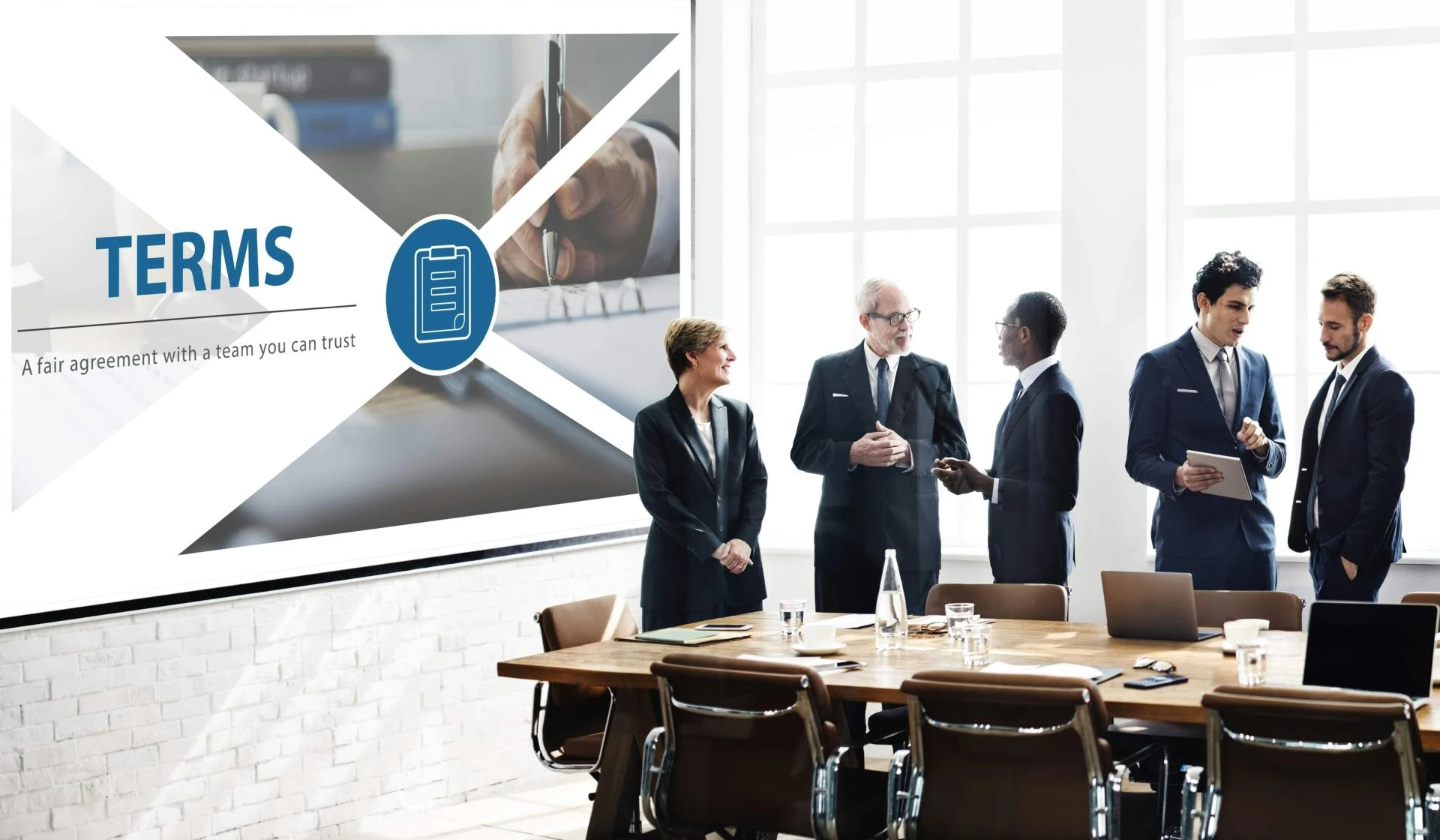 Outsourcing vs. Offshoring: Which is Right for Your Business?