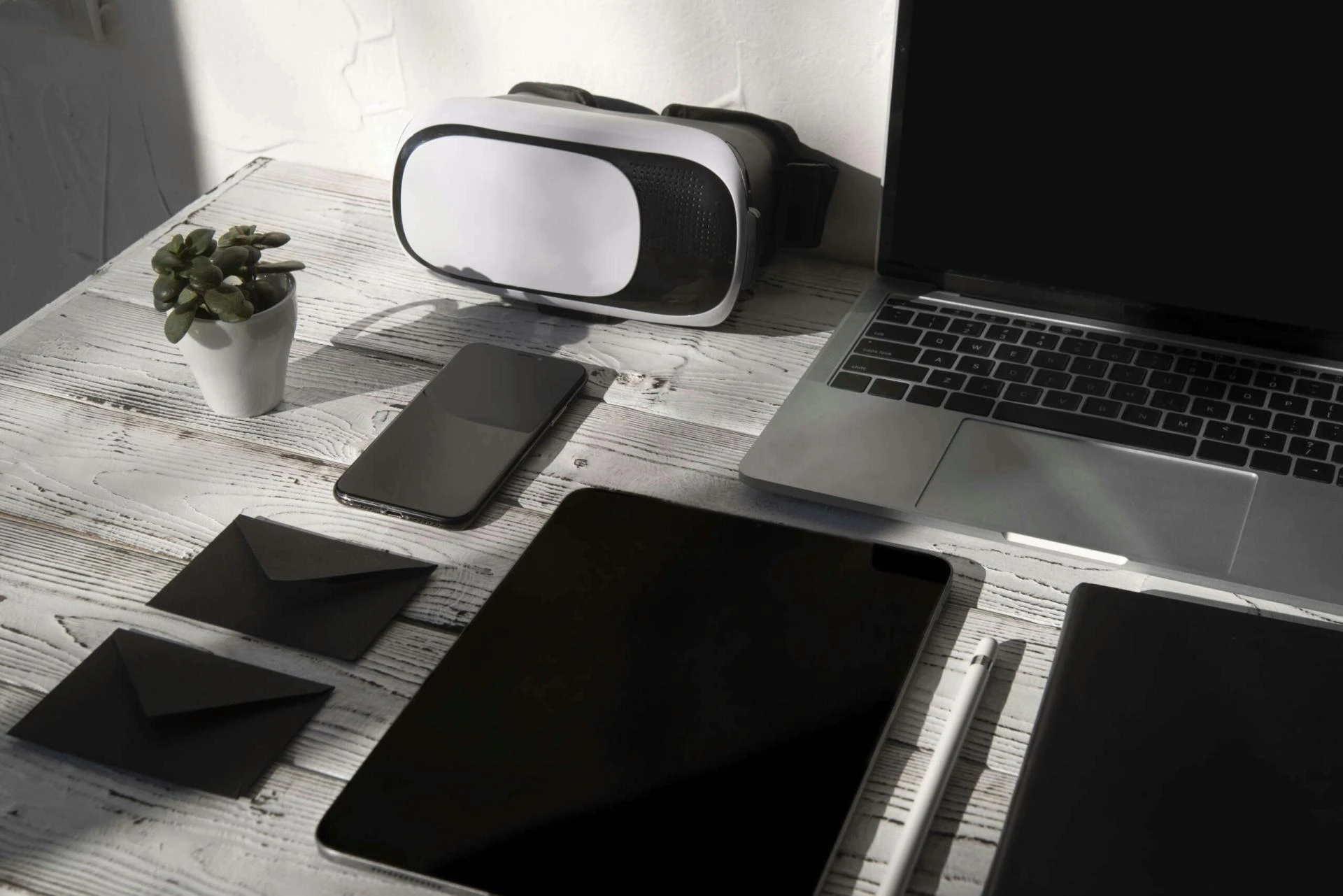 Top Tech Gadgets to Boost the best Productivity in 2024