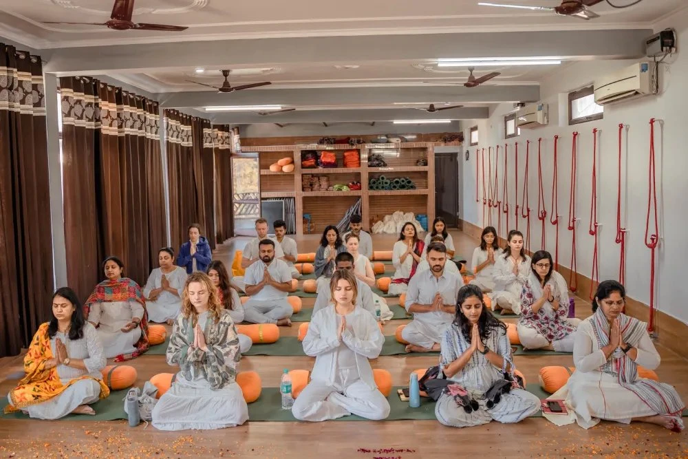 300 hour yoga teacher training in india