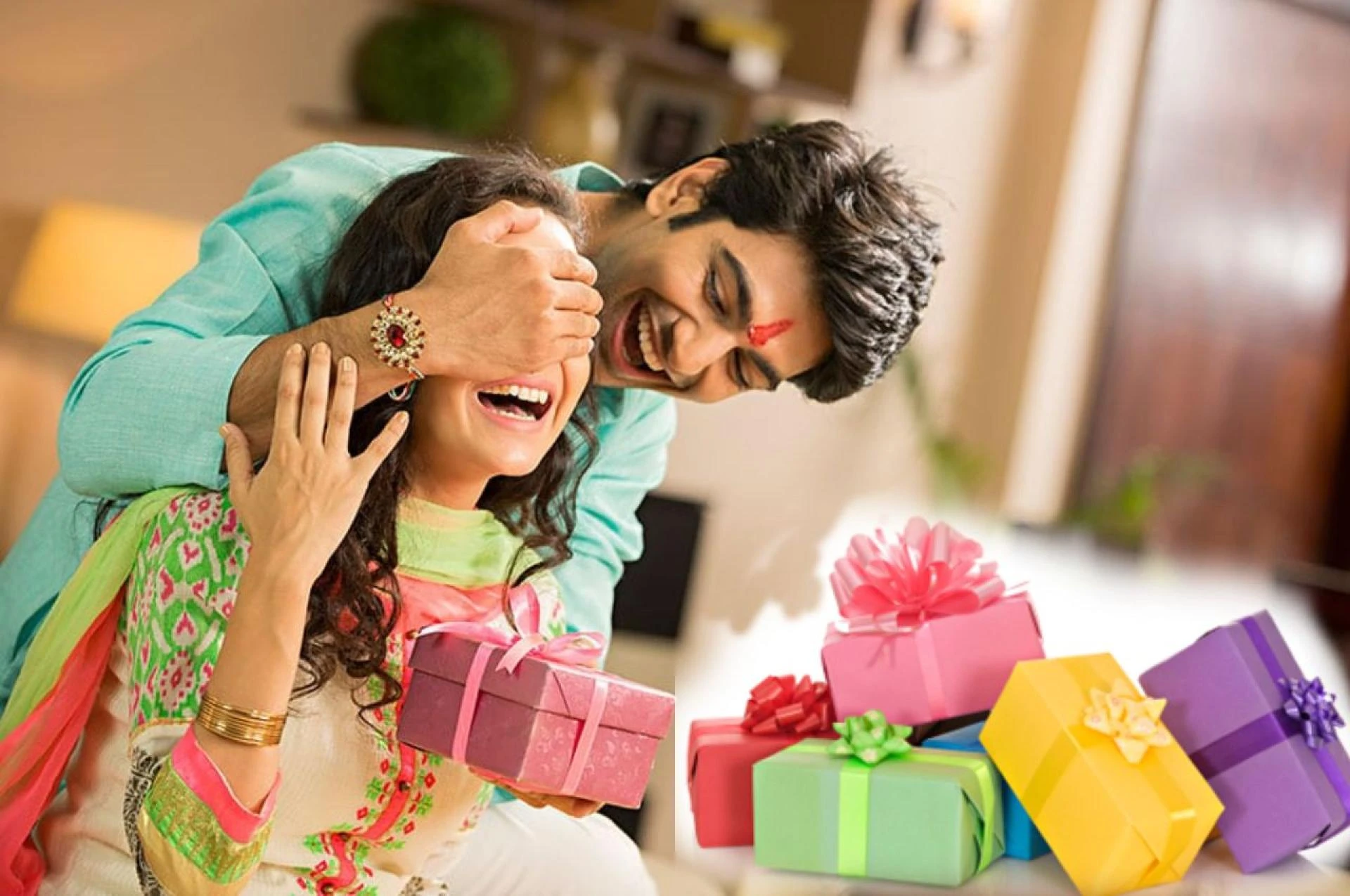 Raksha Bandhan Gifts: रक्षाबंधन पर भाई या बहन को देना है तोहफा? ये किफायती Cool Gadgets रहेंगे बेस्ट