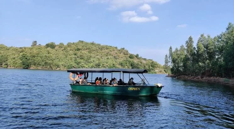 India\'s first \'Boat Jungle Safari\' to start in Pench from November - The Live Nagpur
