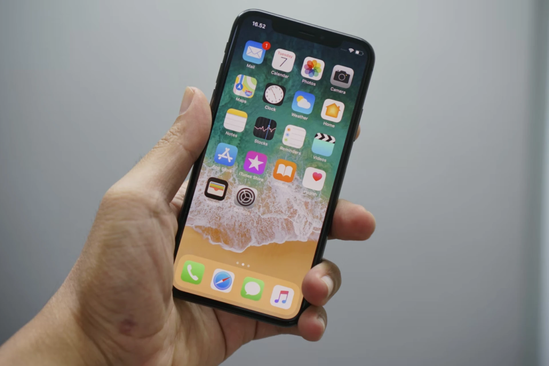How To Update Apps On iPhone