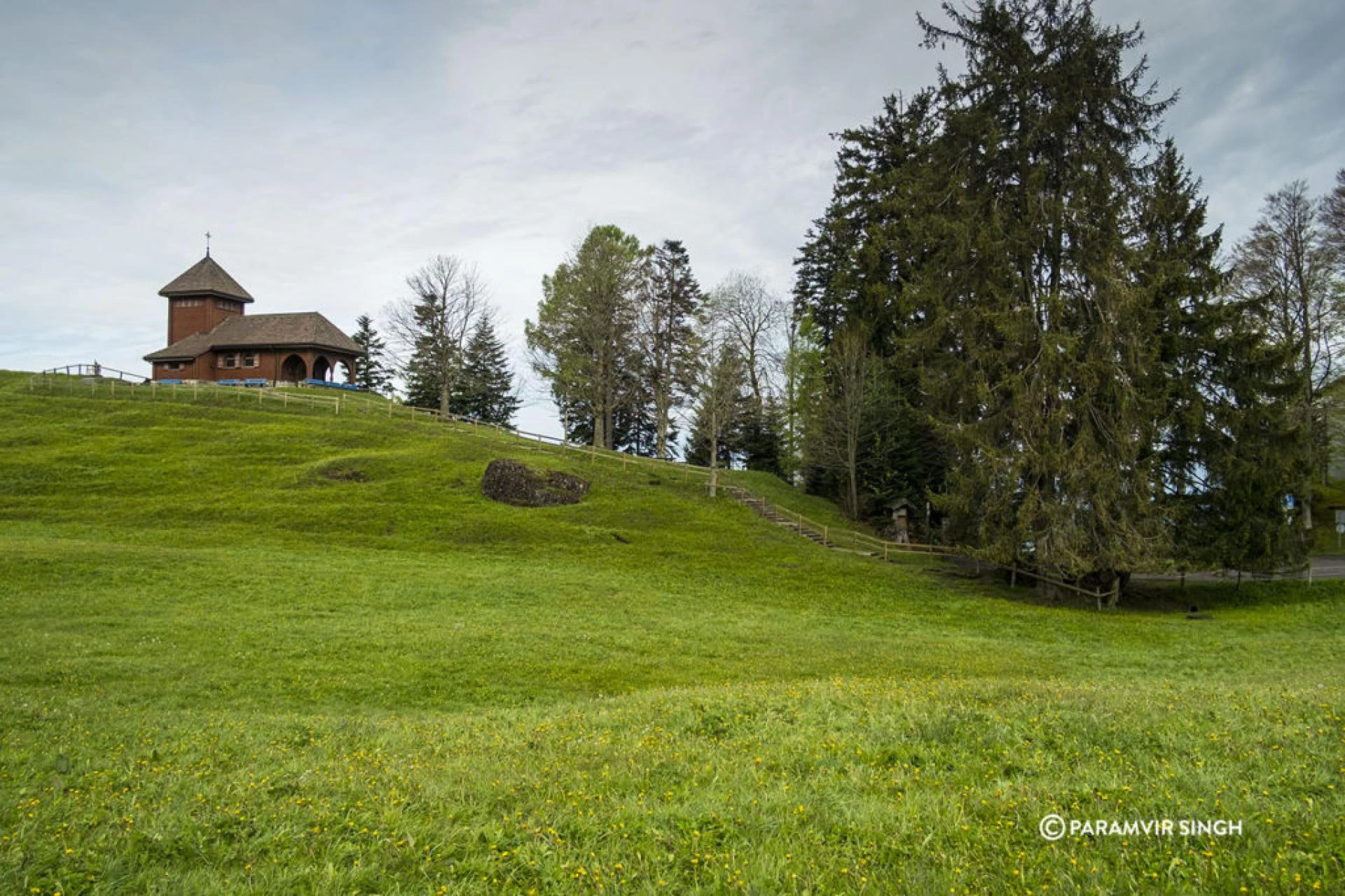 Church in th meadows of Lucerne.