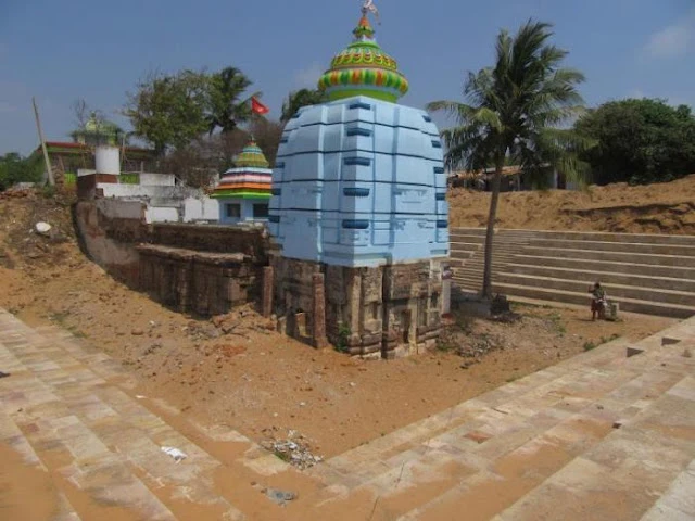 Bateshwar Temple And Sea Beach, Odisha