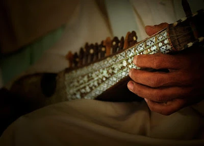 Carpe Diem #1499 Food For The Soul, music from Afghanistan