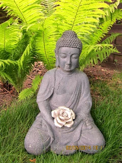 Carpe Diem Weekend Meditation #45 Gogyohka, a modern way of writing/creating tanka