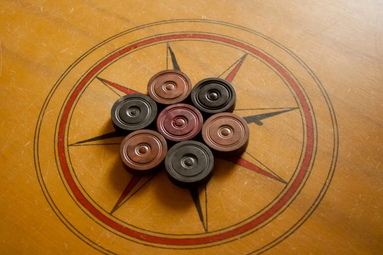 carrom game