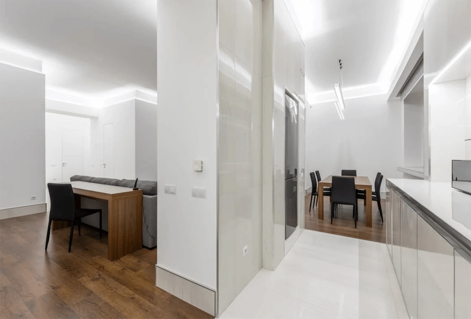 border and focal point - open kitchen