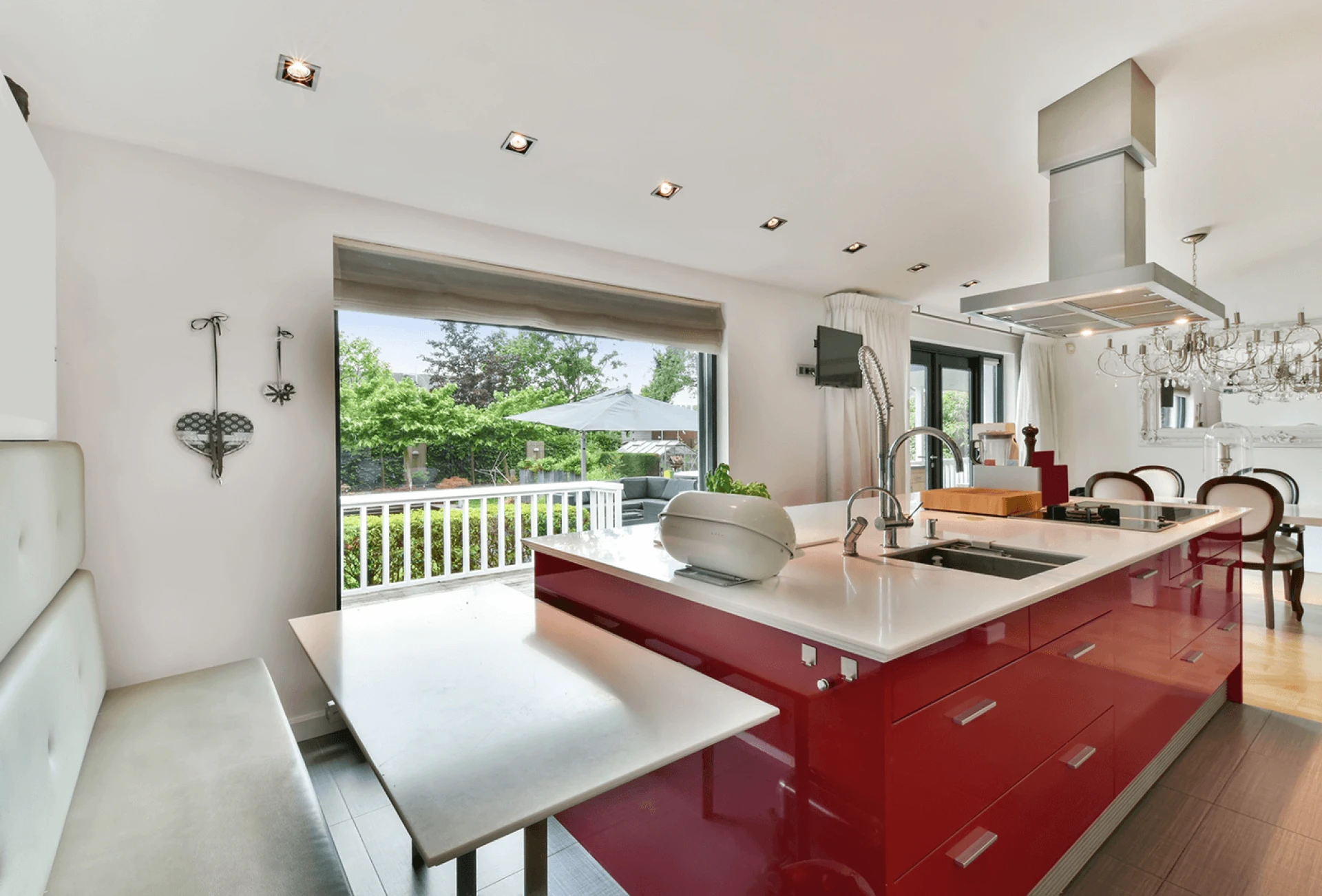 kitchen island - open kitchen