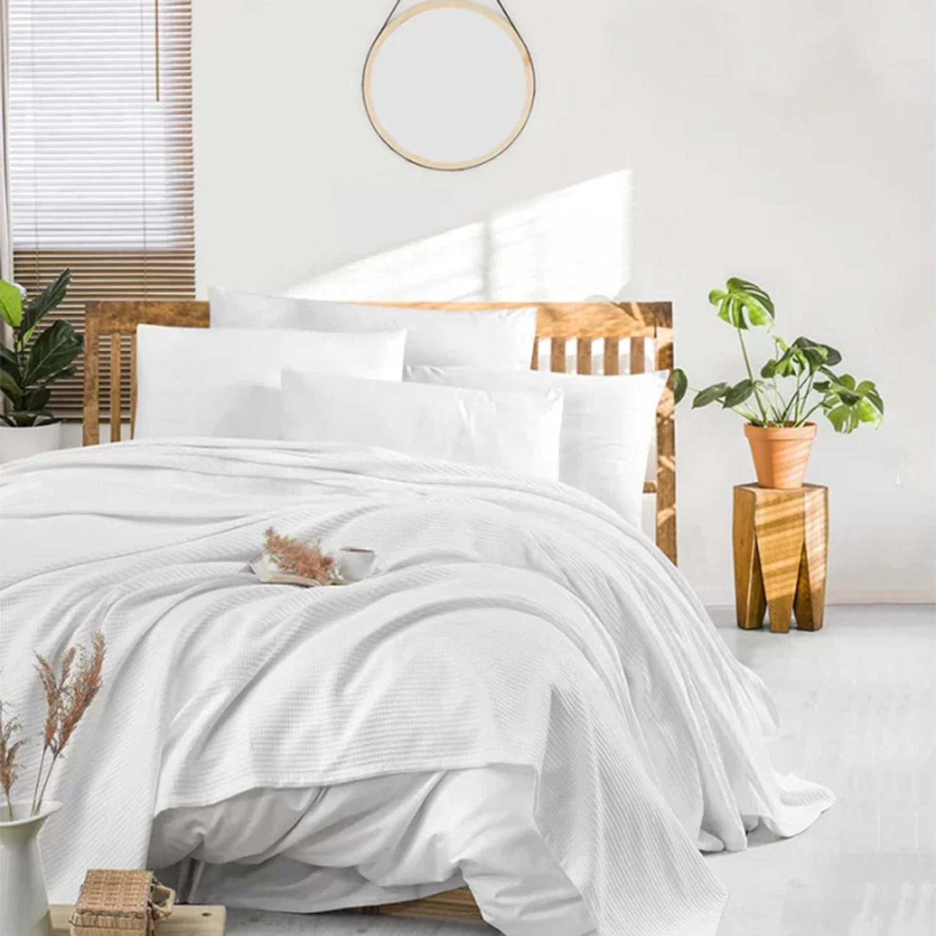 Choosing Cozy and Durable Hotel Blankets That Make a Lasting Impression