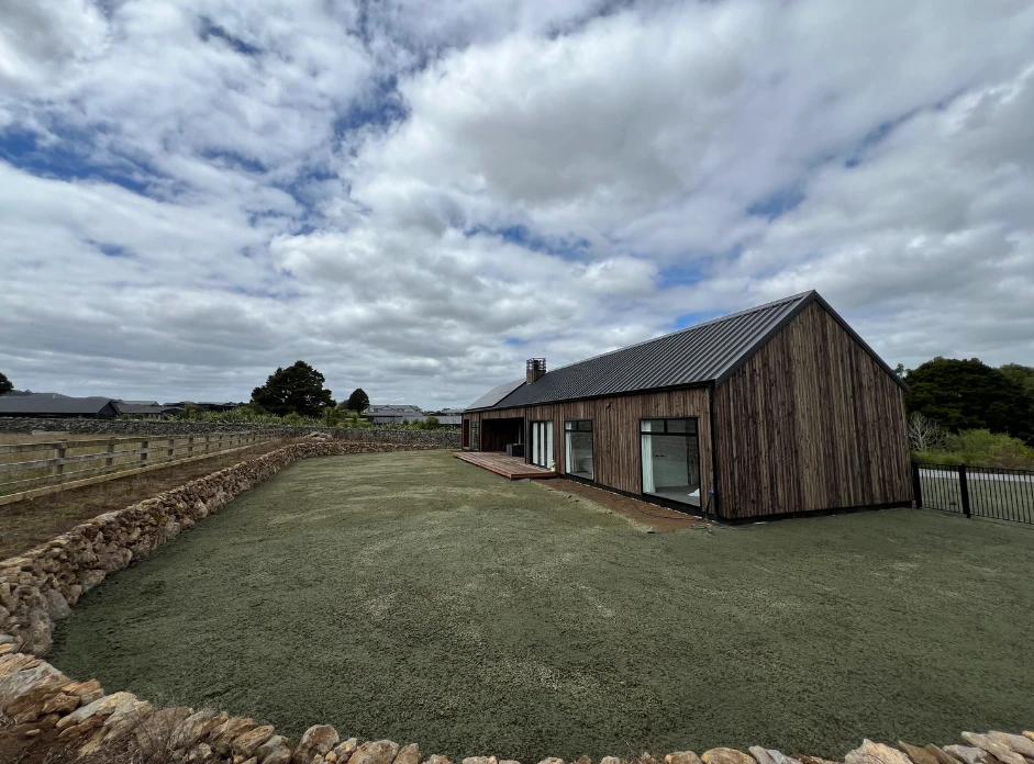 Comprehensive Auckland Landscaping: Erosion Control & Hydro Mulching Solutions