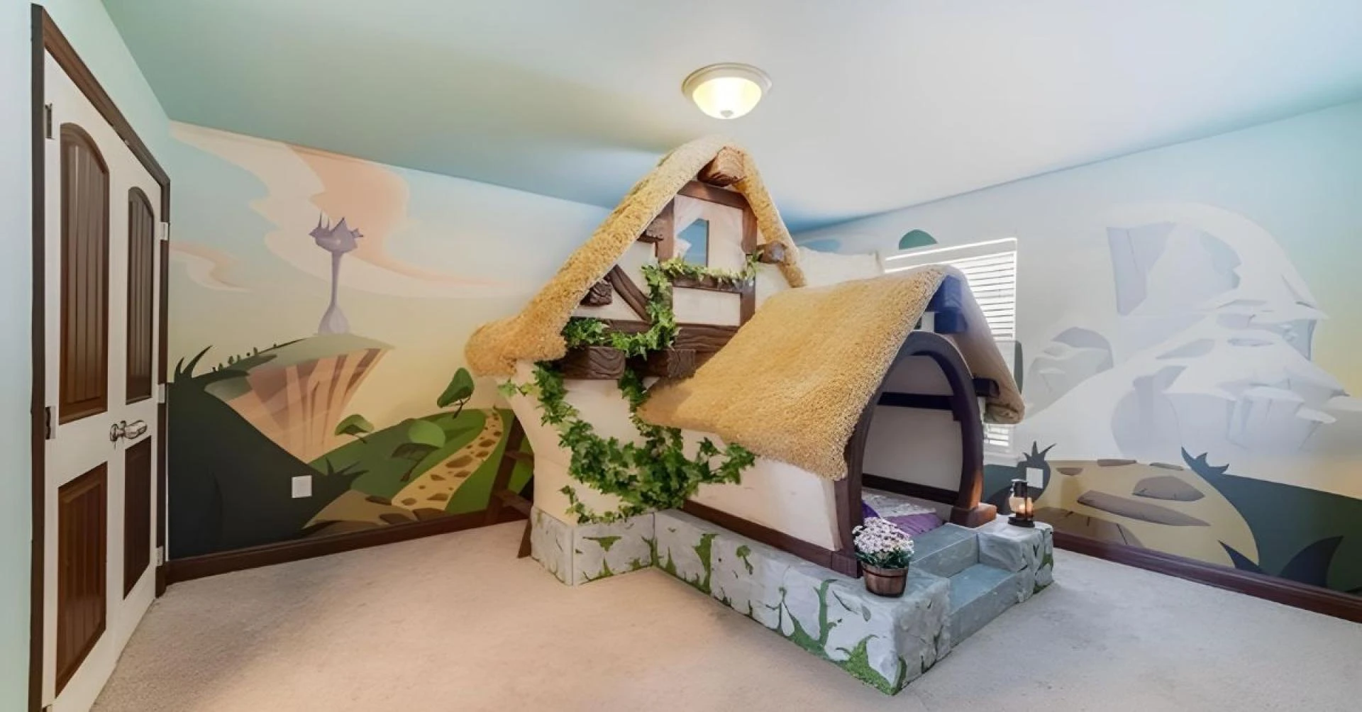Boost Your Rental Appeal: Magical Makeovers with Disney World Room Decorating Services
