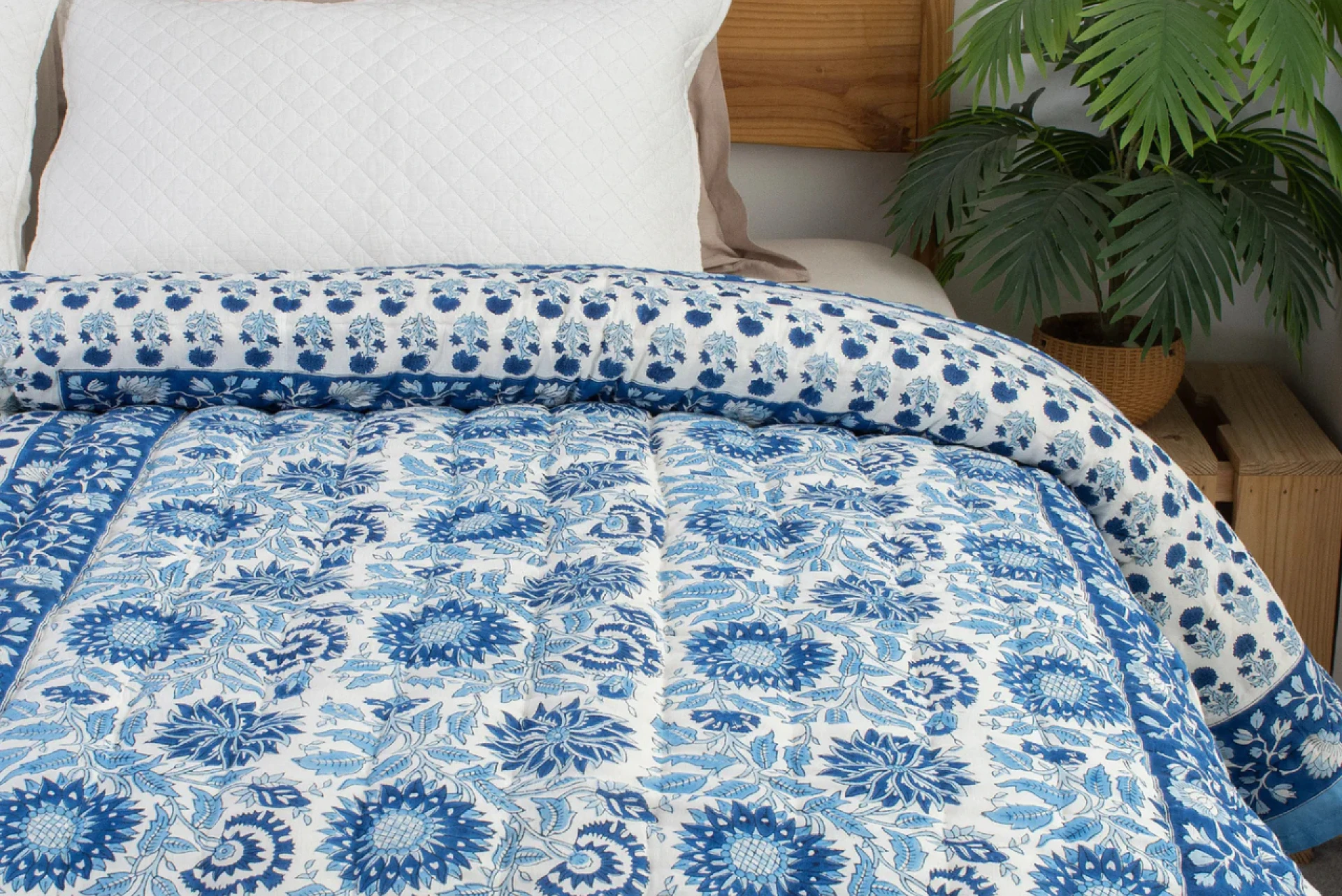 Top 5 Reasons to Choose a Jaipuri Razai for Your Winter Bedding