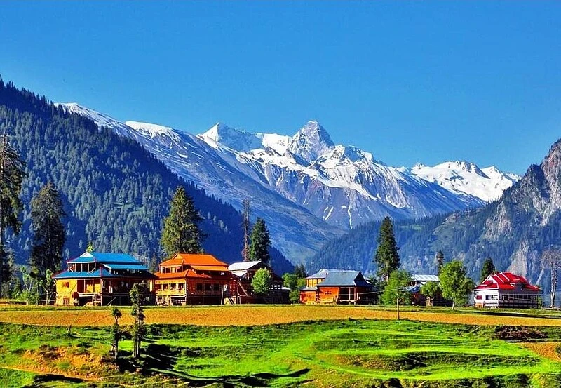 Experience the Magic of Kashmir with Our Exclusive Packages from Delhi!