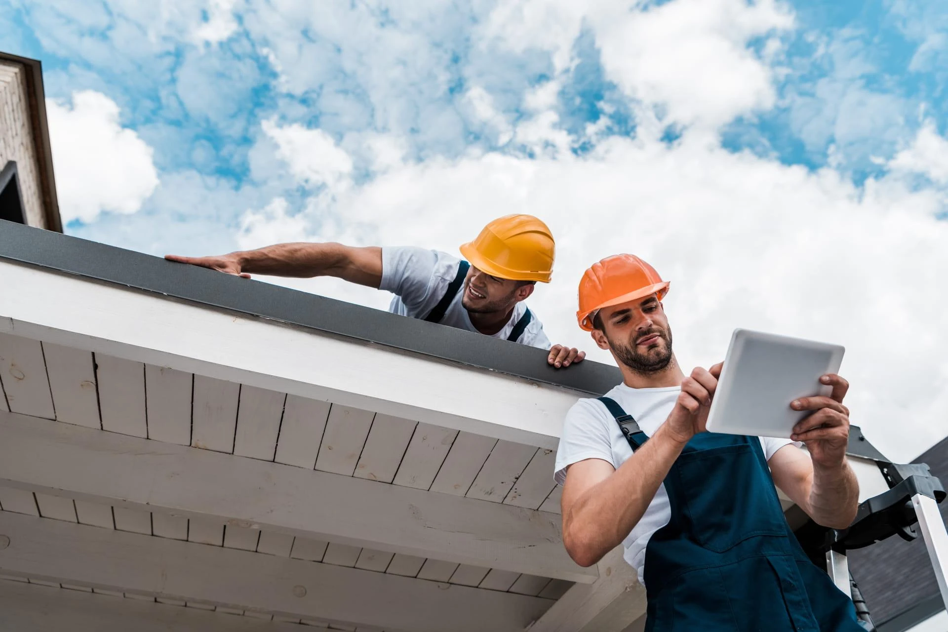 Roofers Share What to Expect During a Thorough Roof Inspection
