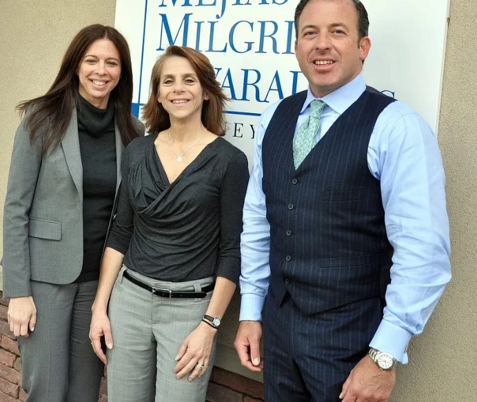 Top 6 surefire signs that it is time for you to hire a reliable family lawyer such as Dave Mejias