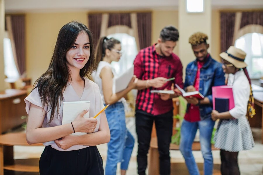 6 Benefits of Pursuing BCom in Lucknow