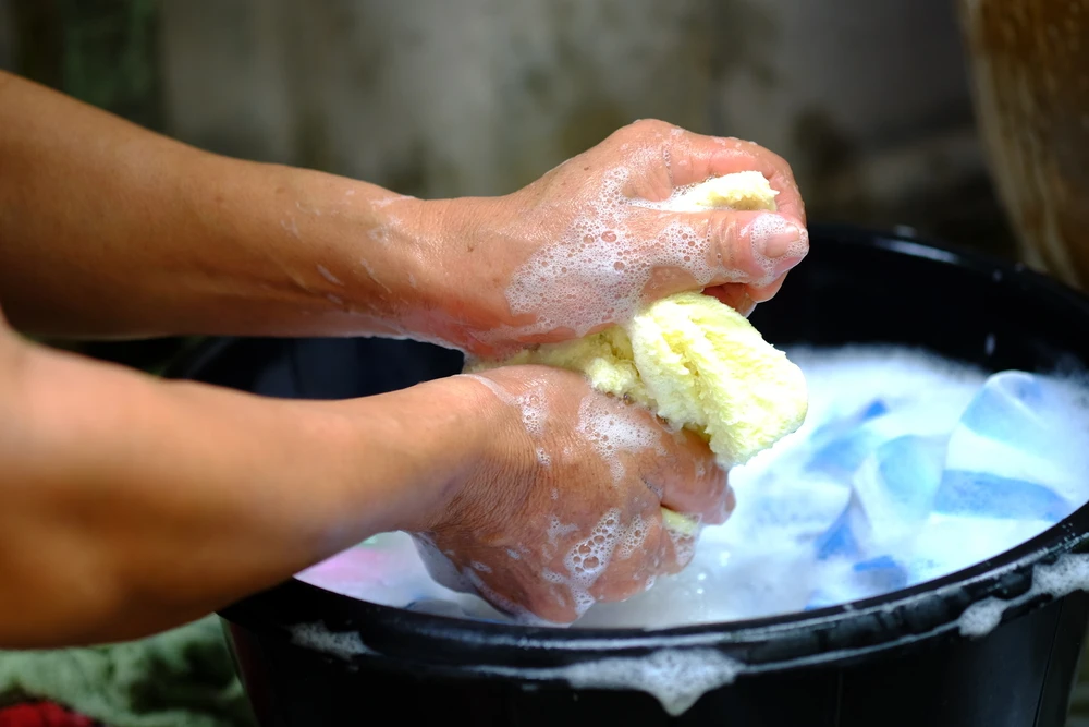 Washing Microfiber Towels: Dish Soap - Friend or Foe?