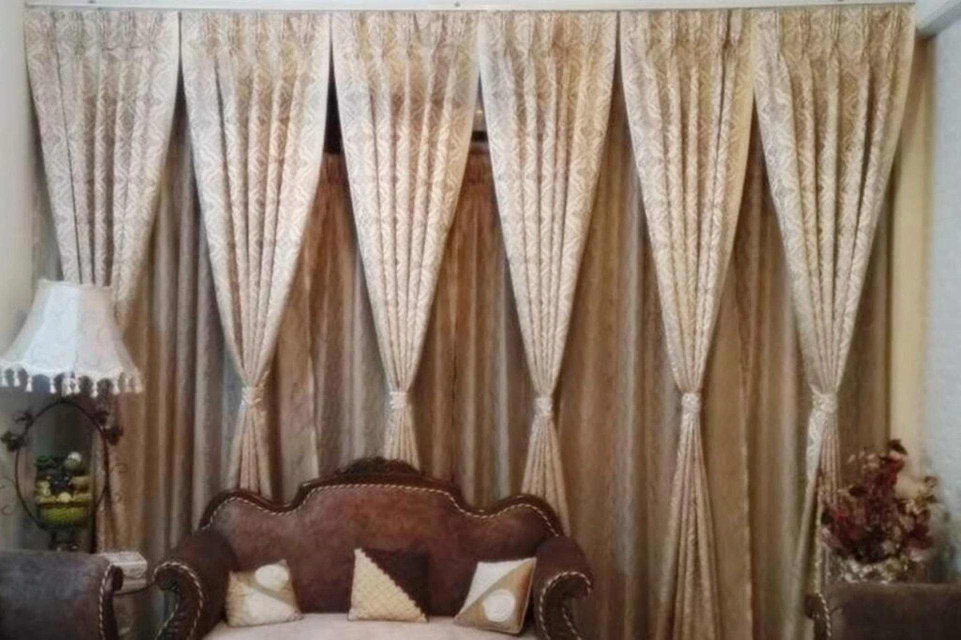 Best Flourishing Curtain Market in Delhi: A Trendy Blend of Tradition and Innovation.