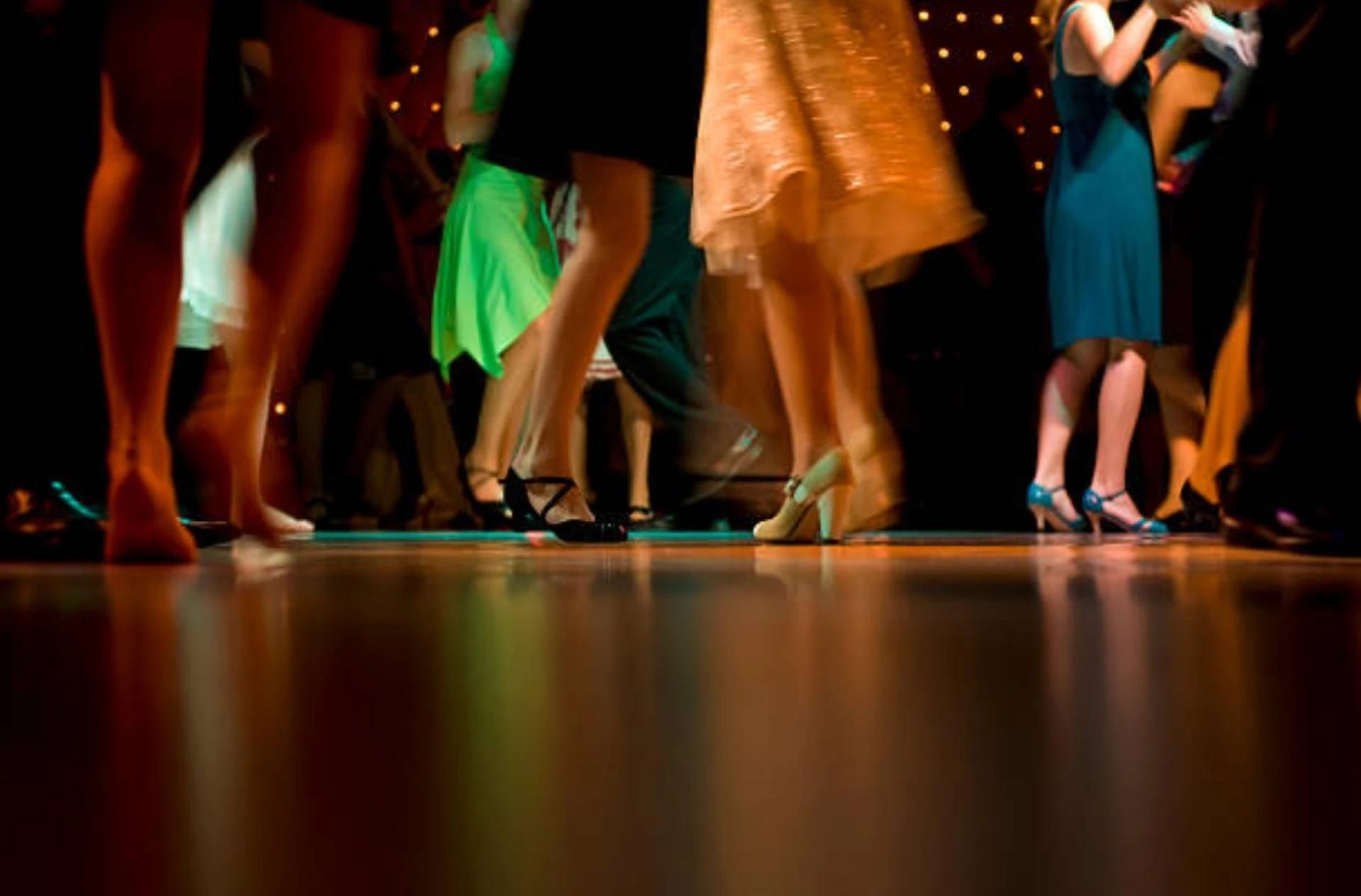 Average Cost of a Prom Dress in 2025: How to Save Money