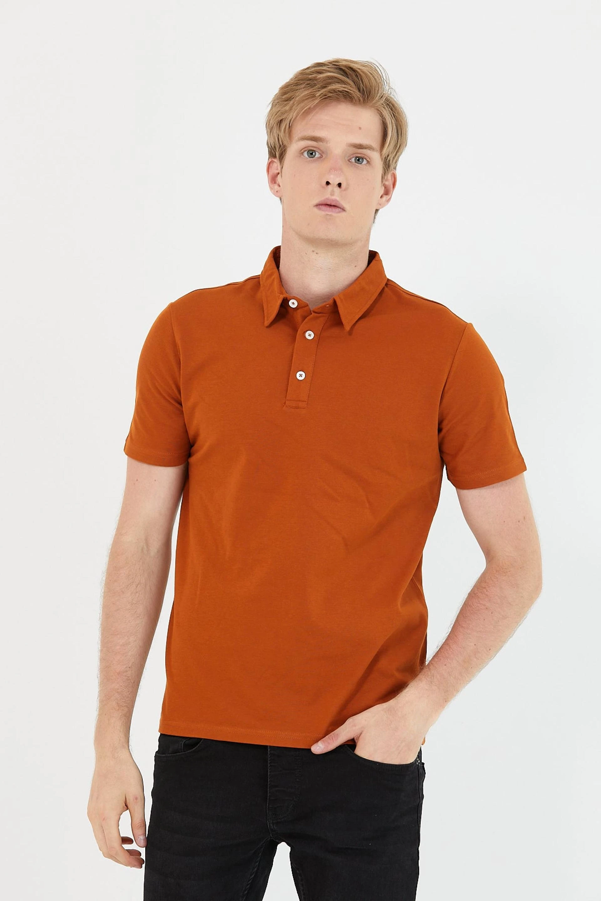 How to Style Classic Cotton T-Shirts for Every Season
