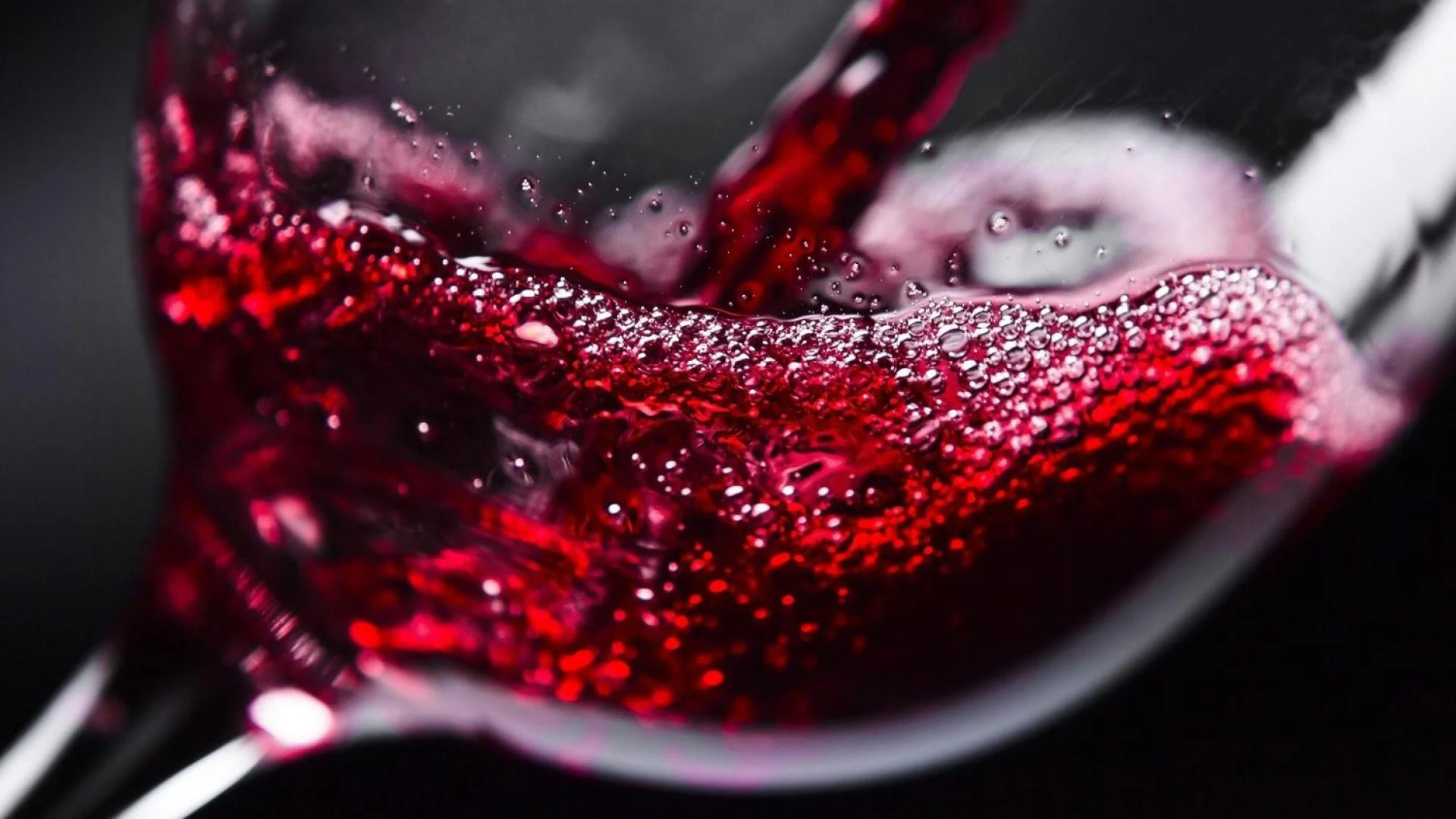 Red Wine Revelations: Exploring the Bold Flavors of Pinot, Shiraz, and Cab Sauv