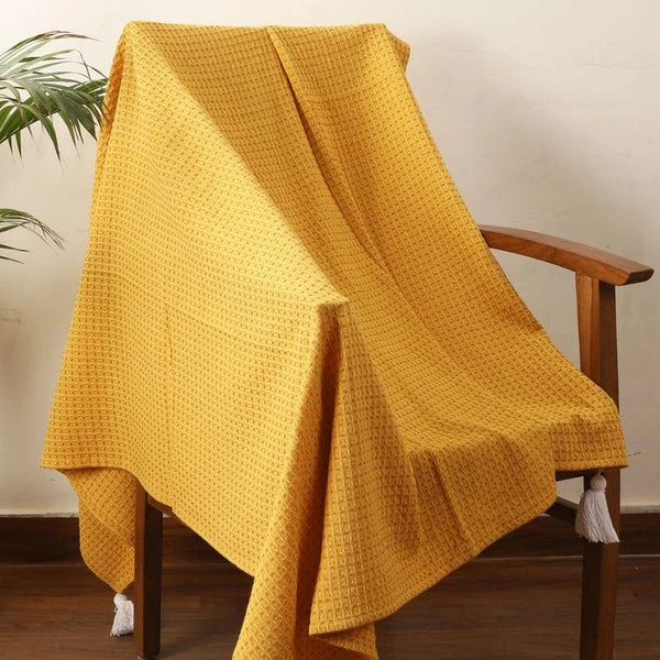 10 Best Birthday Gifts for Someone Who Loves Decorating Their Home