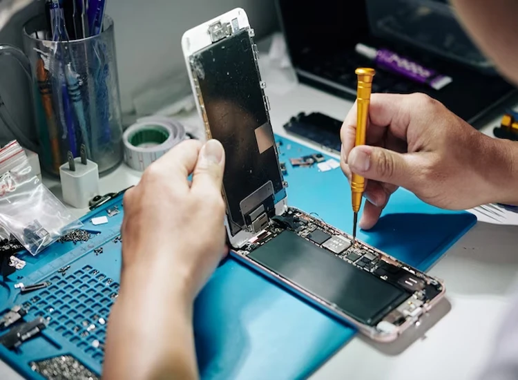 Samsung Laptop Service Center Abu Dhabi, iPhone Battery Replacement Dubai & Apple Watch Repair Abu Dhabi