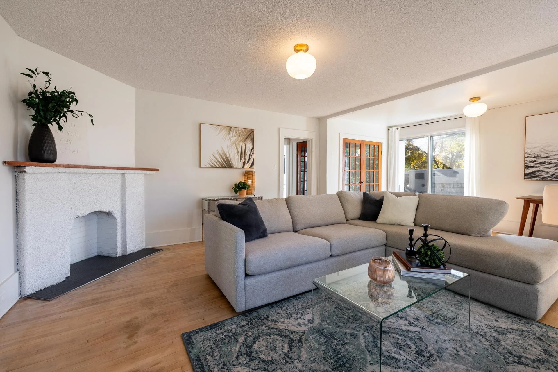 The Benefits of Hiring a Full-Service Renovation Company