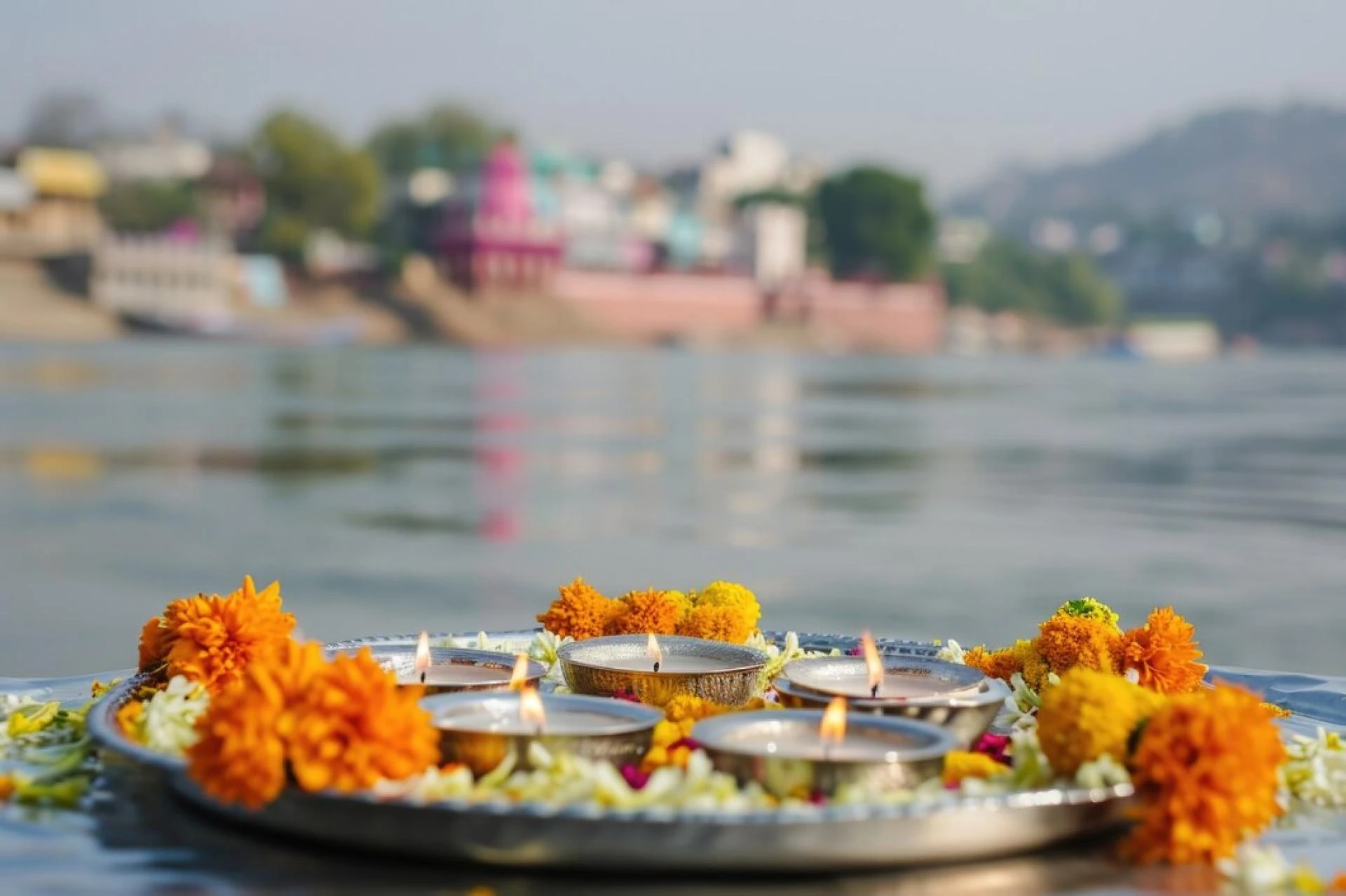 Unveiling the Spiritual Heart of India: A Comprehensive Guide to Varanasi Tour Packages