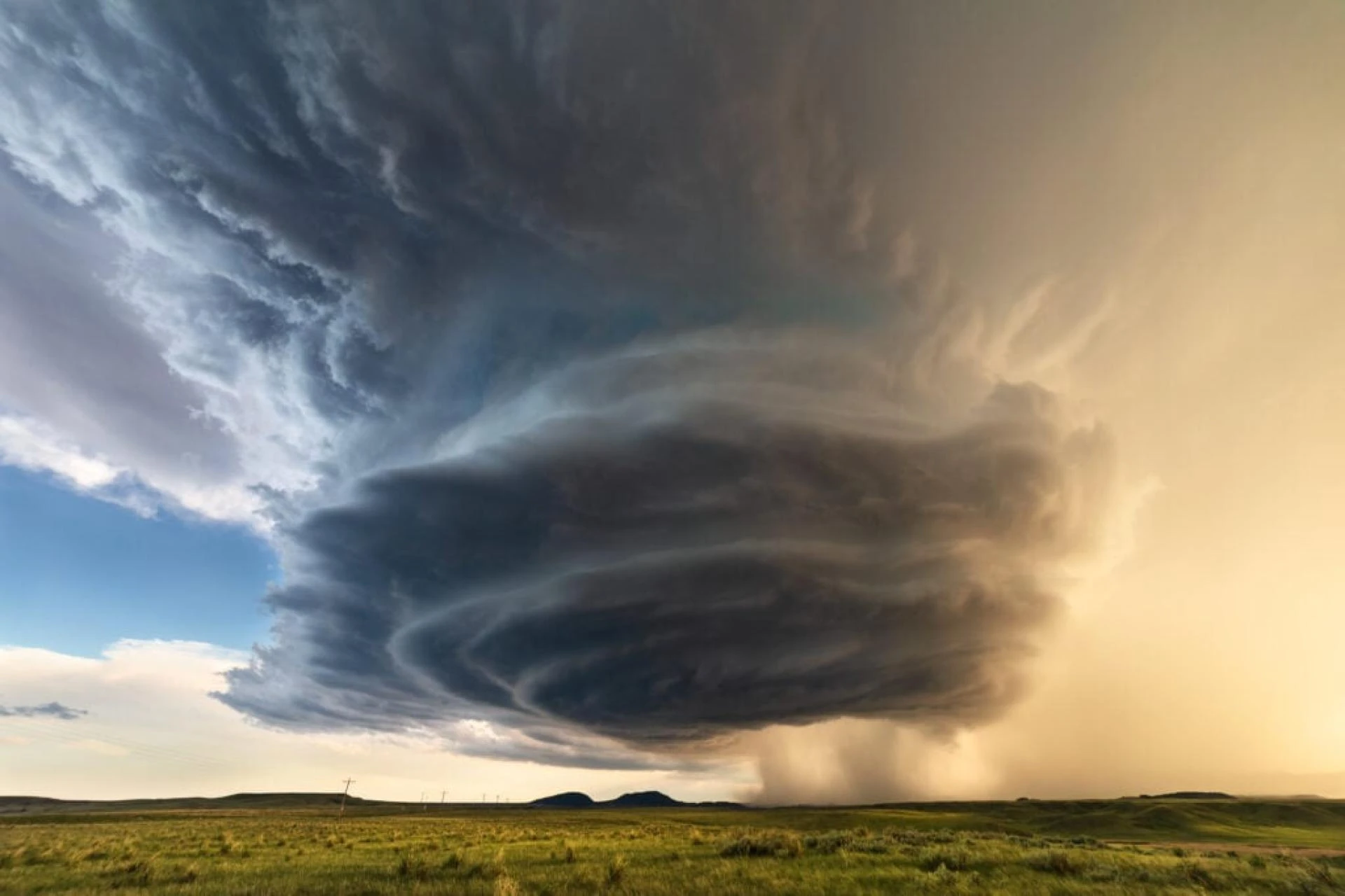 Tornado Chasing Vacation: An Unforgettable Adventure for Thrill Seekers