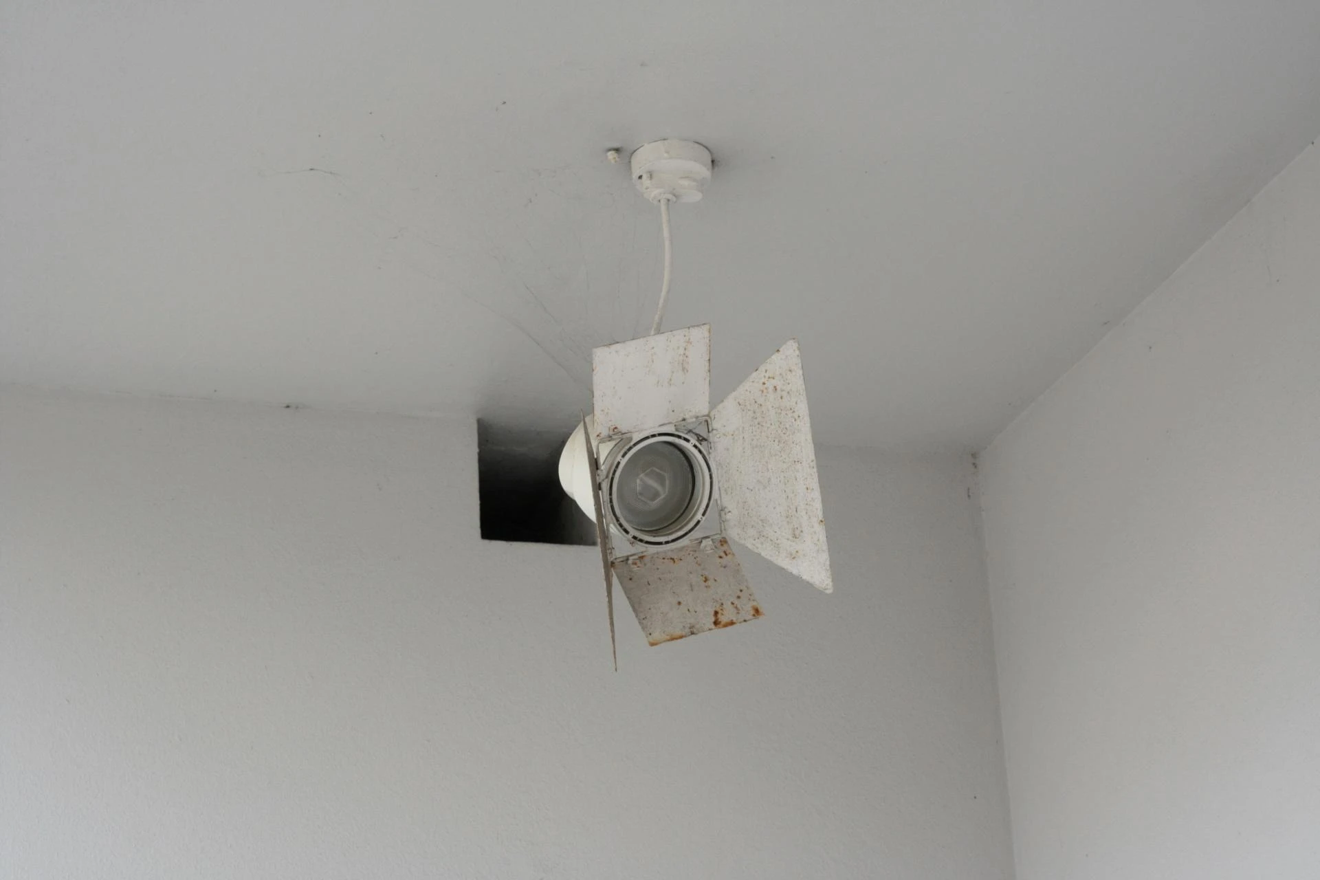 How Insulation Installation Can Lower Your Energy Bills