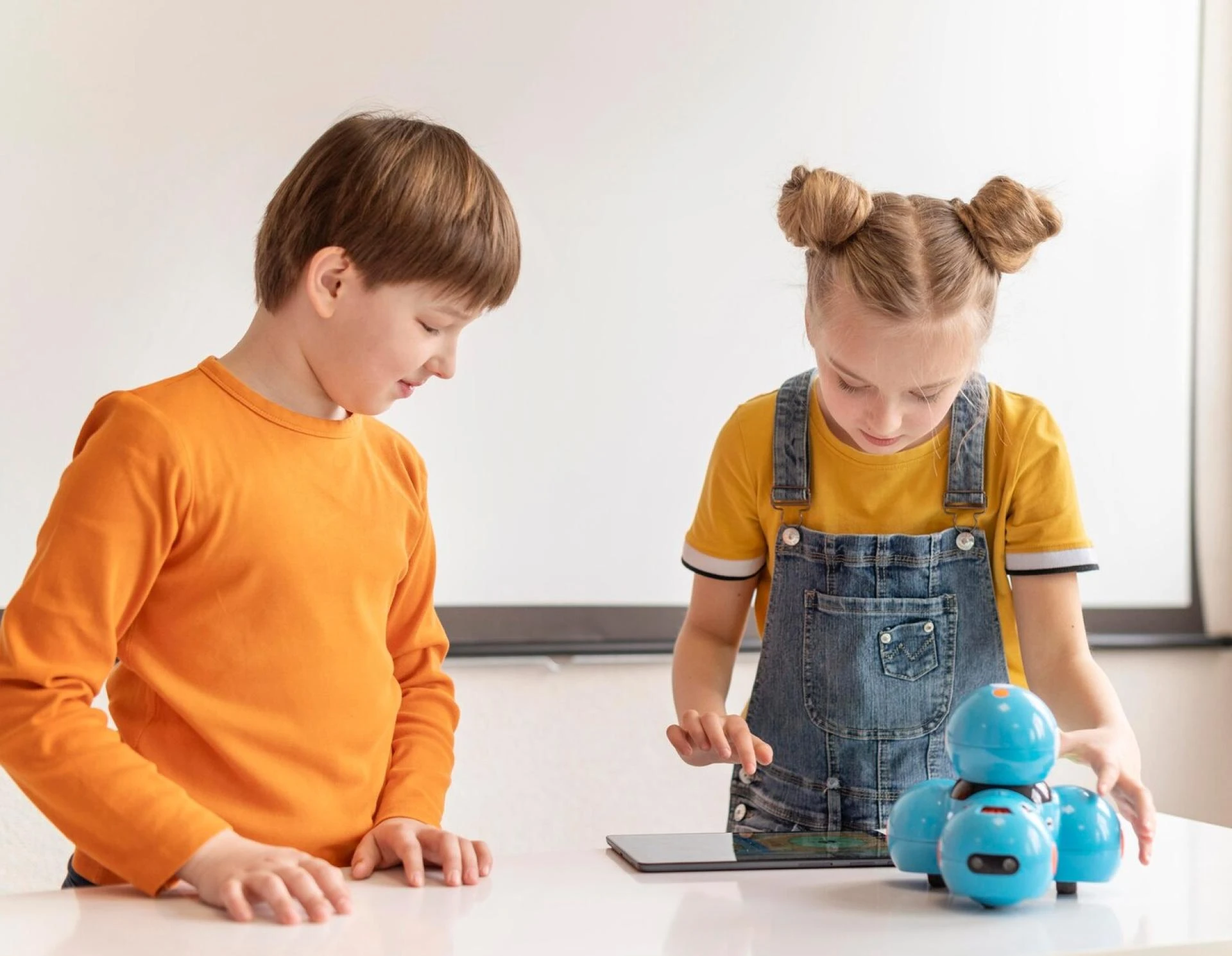 AI for kids: 5 Fun and Easy Ways to Introduce Your Kids to Generative AI