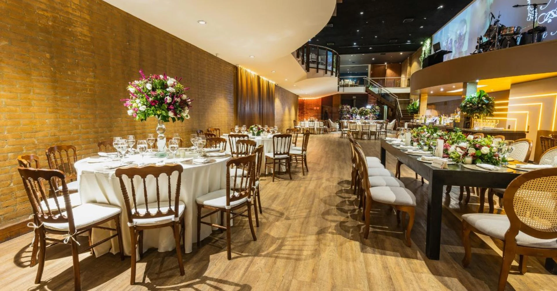 Last-Minute Holiday Party Venues: How to Find a Great Spot Fast?