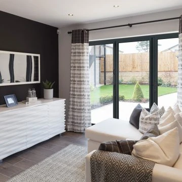 BI Fold Doors Manchester: Glass vs. Aluminum – Which Option Is Better?