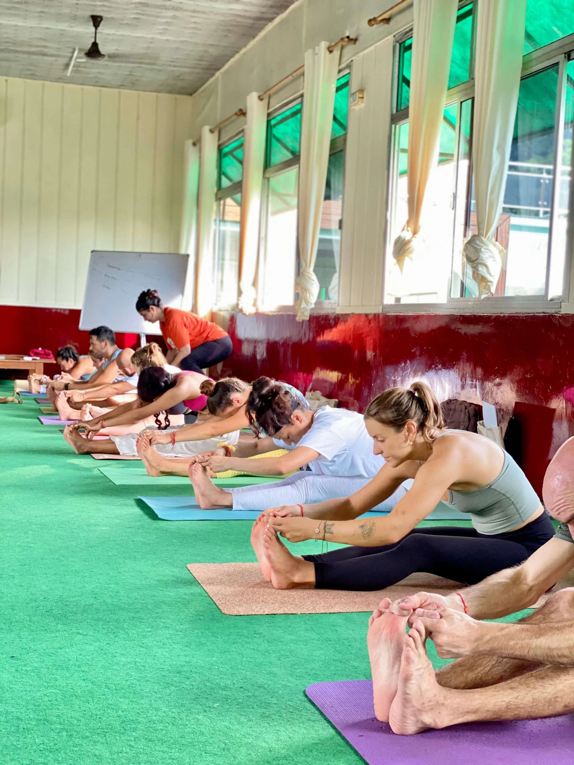 Your 30-Day Journey: A Day in the Life of a 300 Hour Yoga TTC Student in Rishikesh