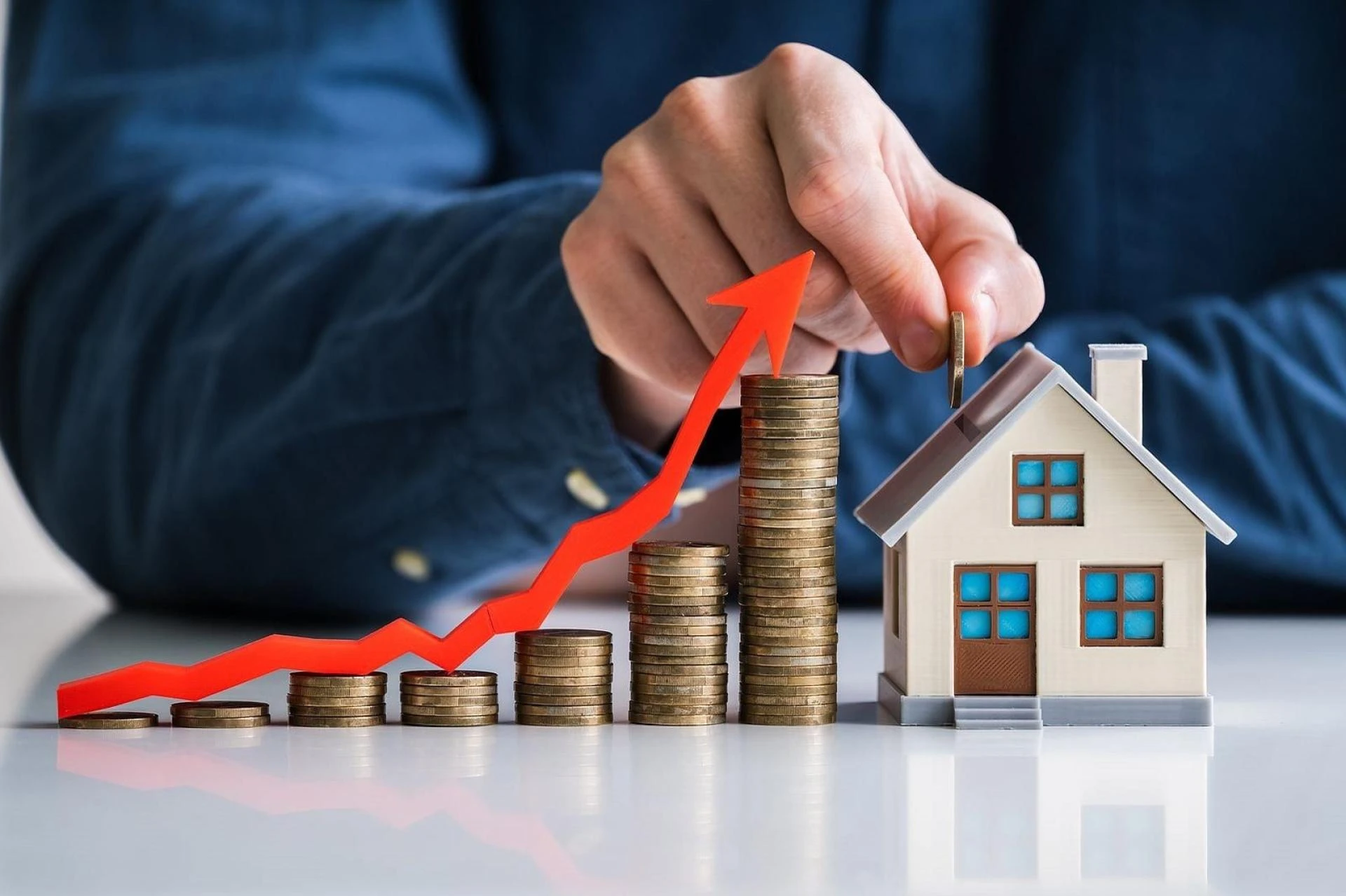 Understanding Market Trends: When Is the Right Time to Invest in Property?
