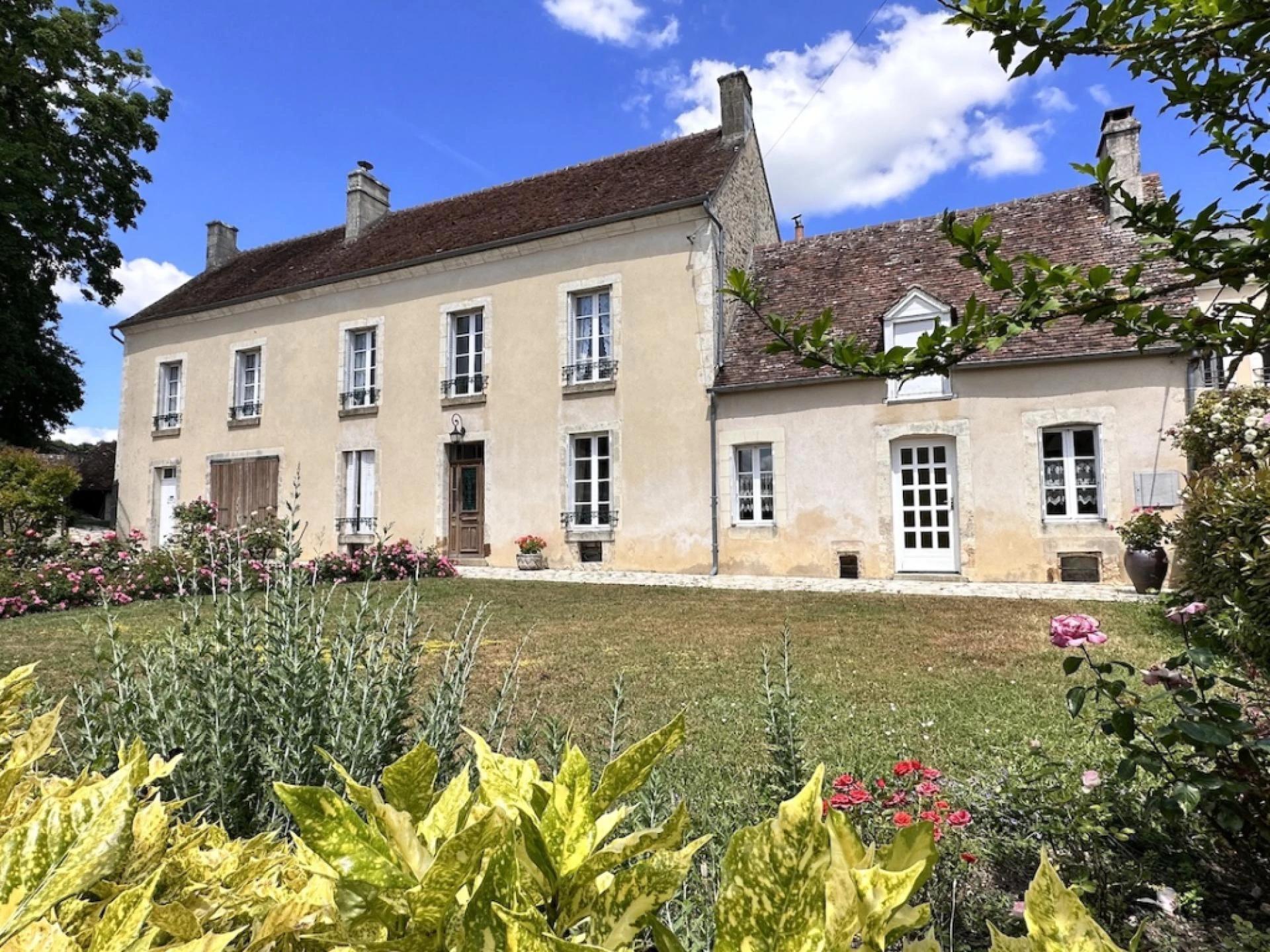 Maison Nomade Chic: A Sanctuary of Peace Amidst Nature