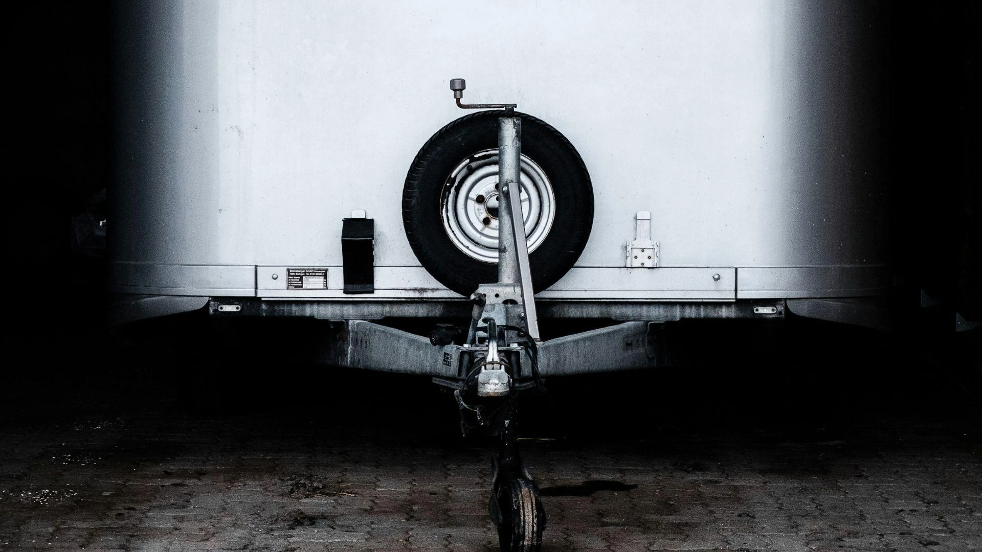How to Choose the Right Type of Trailer Hitch for Your Vehicle