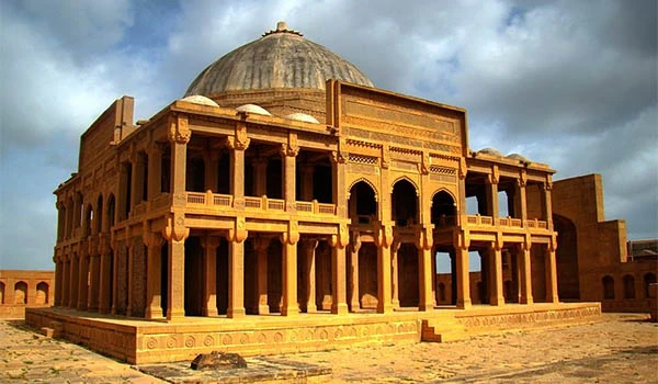 Pakistan’s Rich Heritage: Discovering the Top 10 Historical Sites