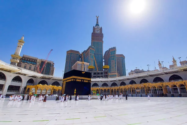 Affordable 15-Day Umrah Adventure: Completely Hassle-Free