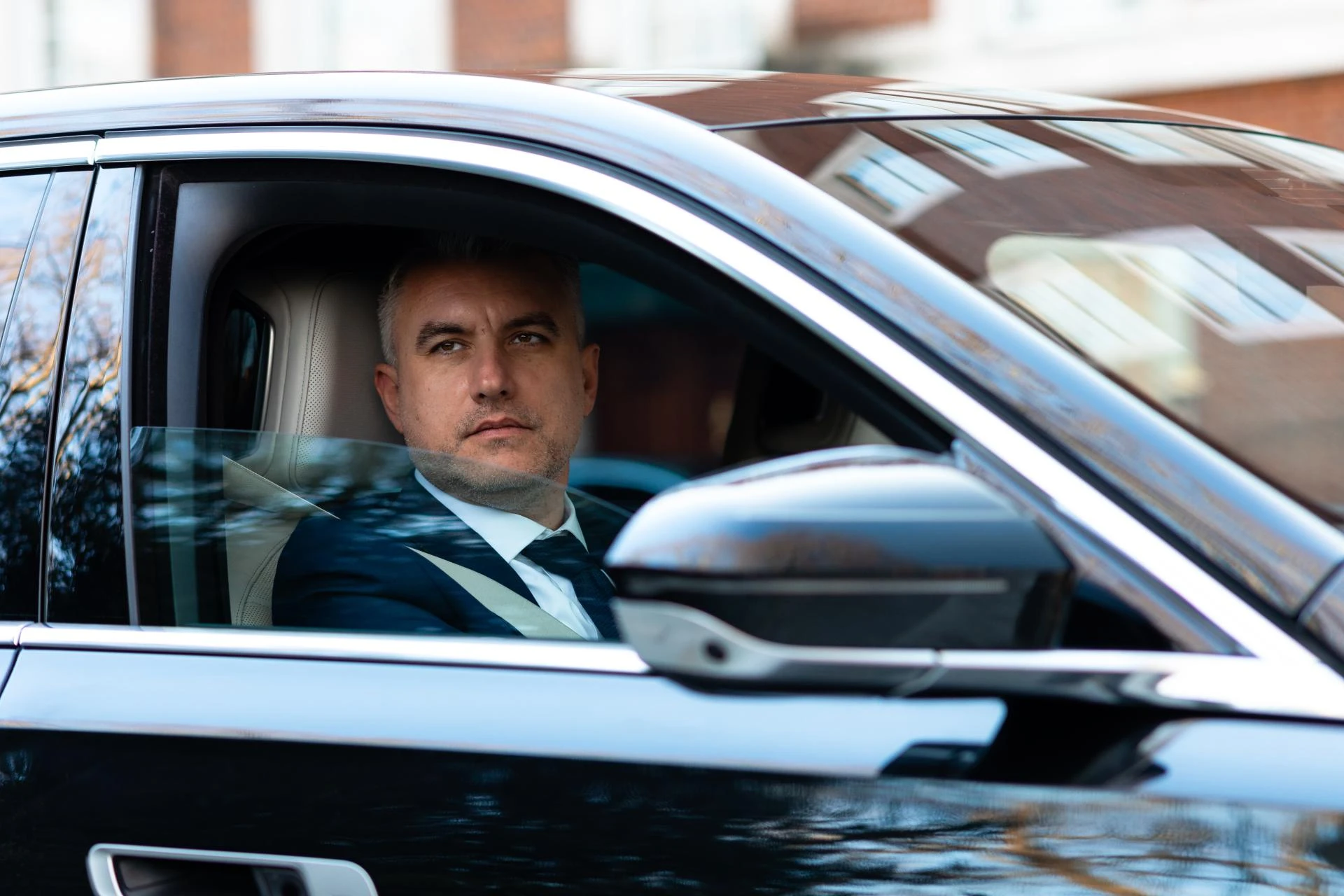 Why Pre-Booking Your Airport Transfer is Always a Smart Move