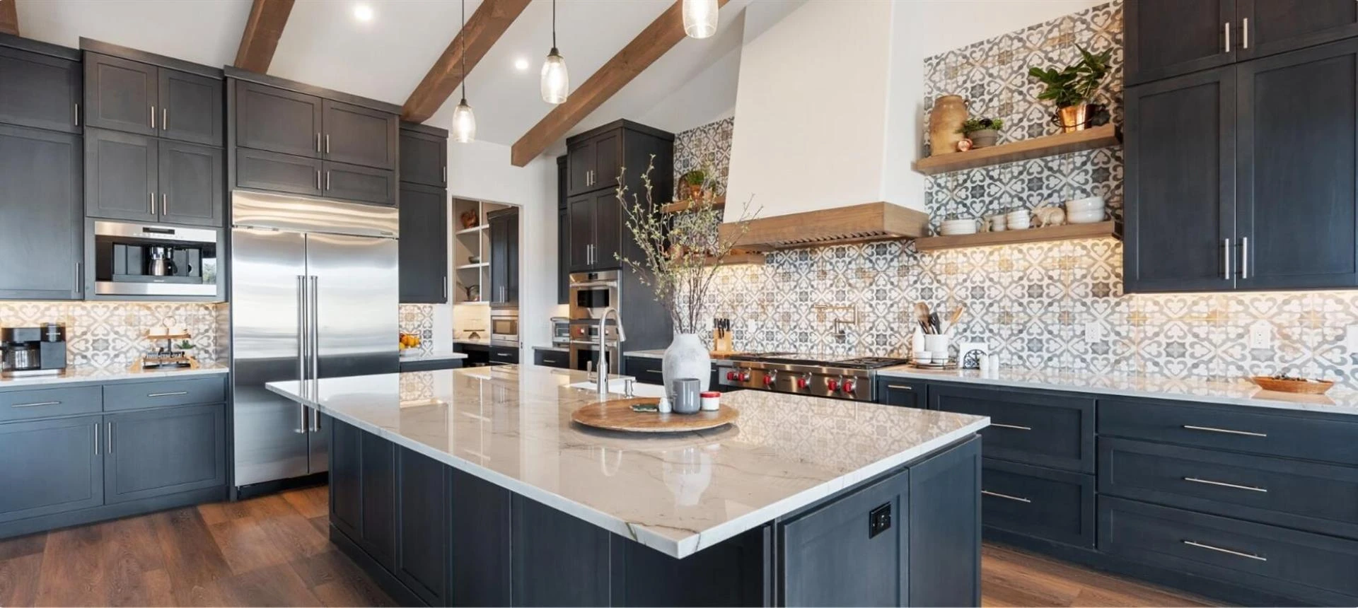 Transform Your Home with Rosewood Remodeling : Expert Exterior Renovations & Kitchen Remodeling Services