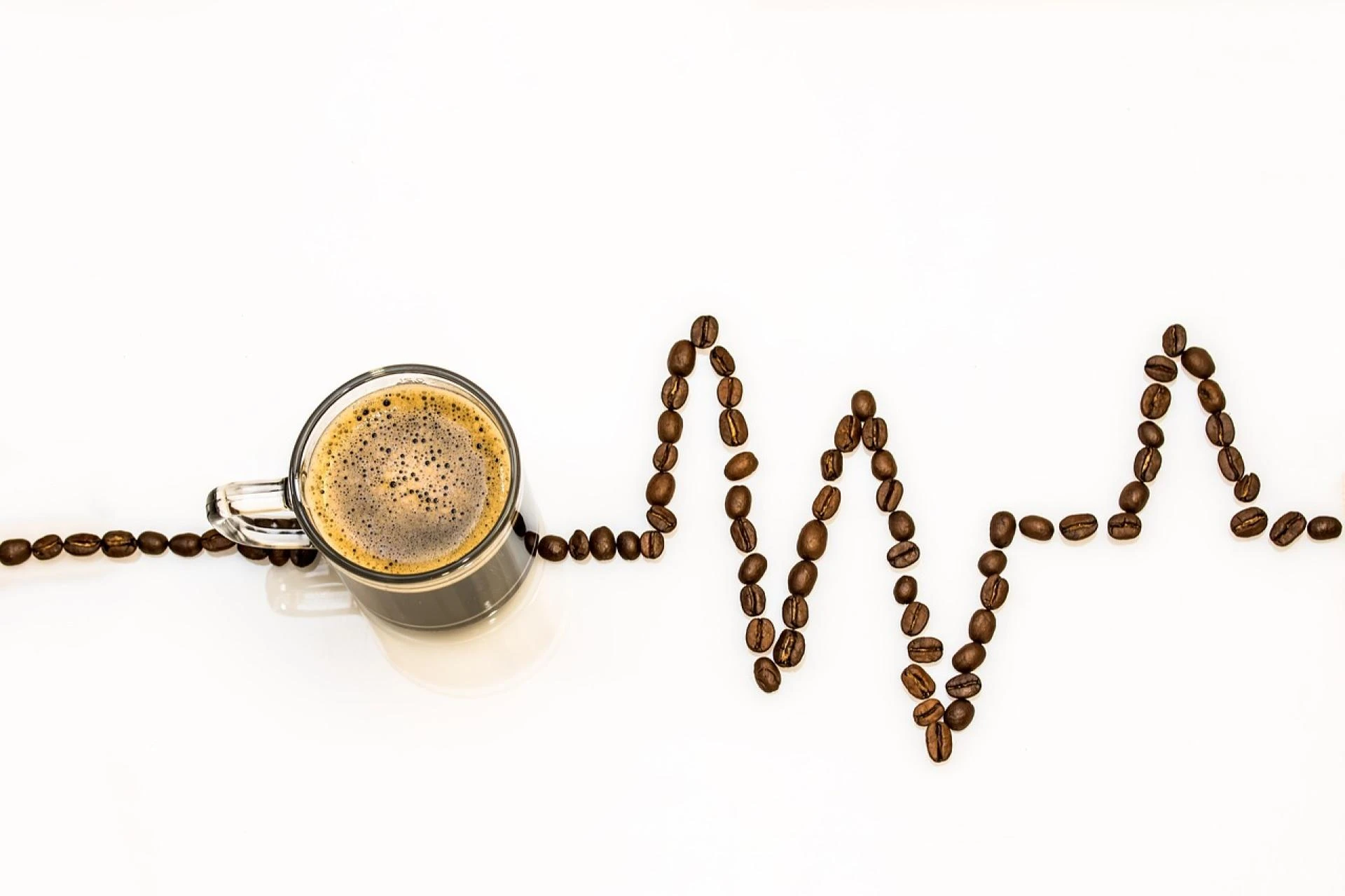 The Role of Cigarettes in Coffee Culture: A Classic Pairing