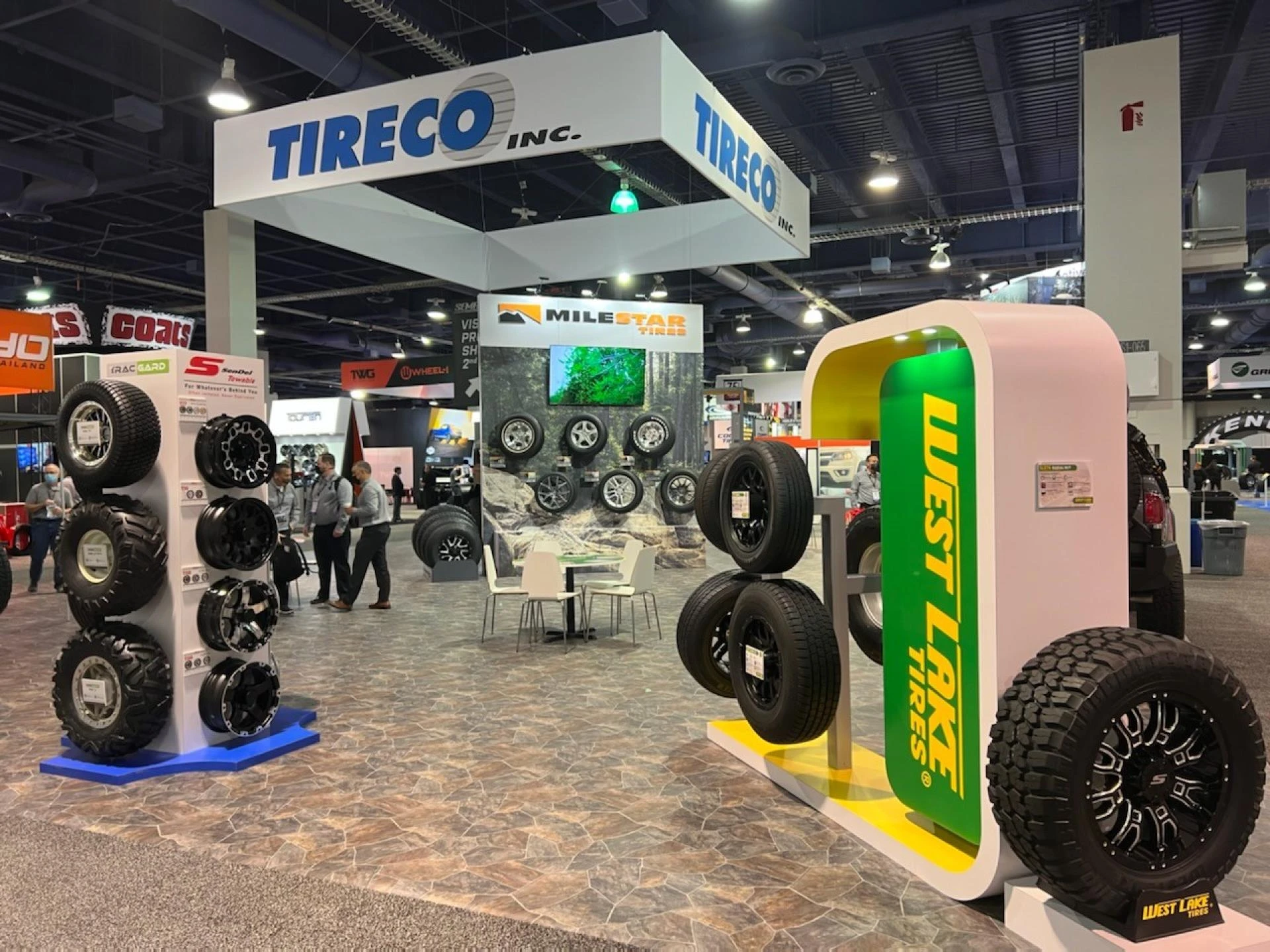 Top-Tier Exhibit Rentals in Las Vegas with Next Level Displays