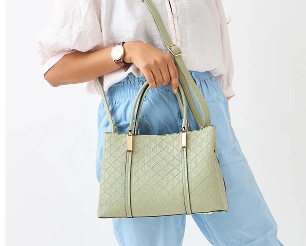 The Evolution of Handbags in Women’s Fashion