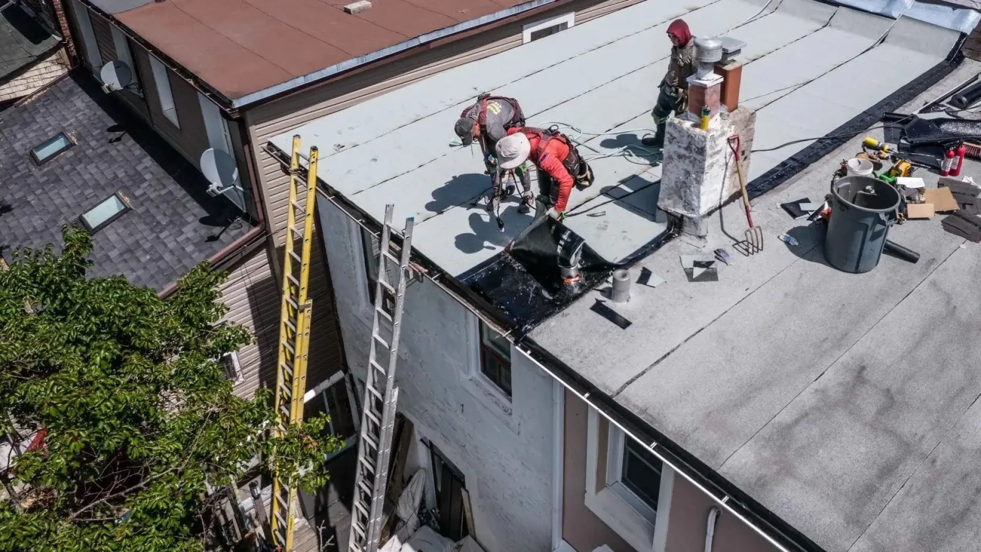How Do You Know If You Need Flat Roof Repair in Long Island?