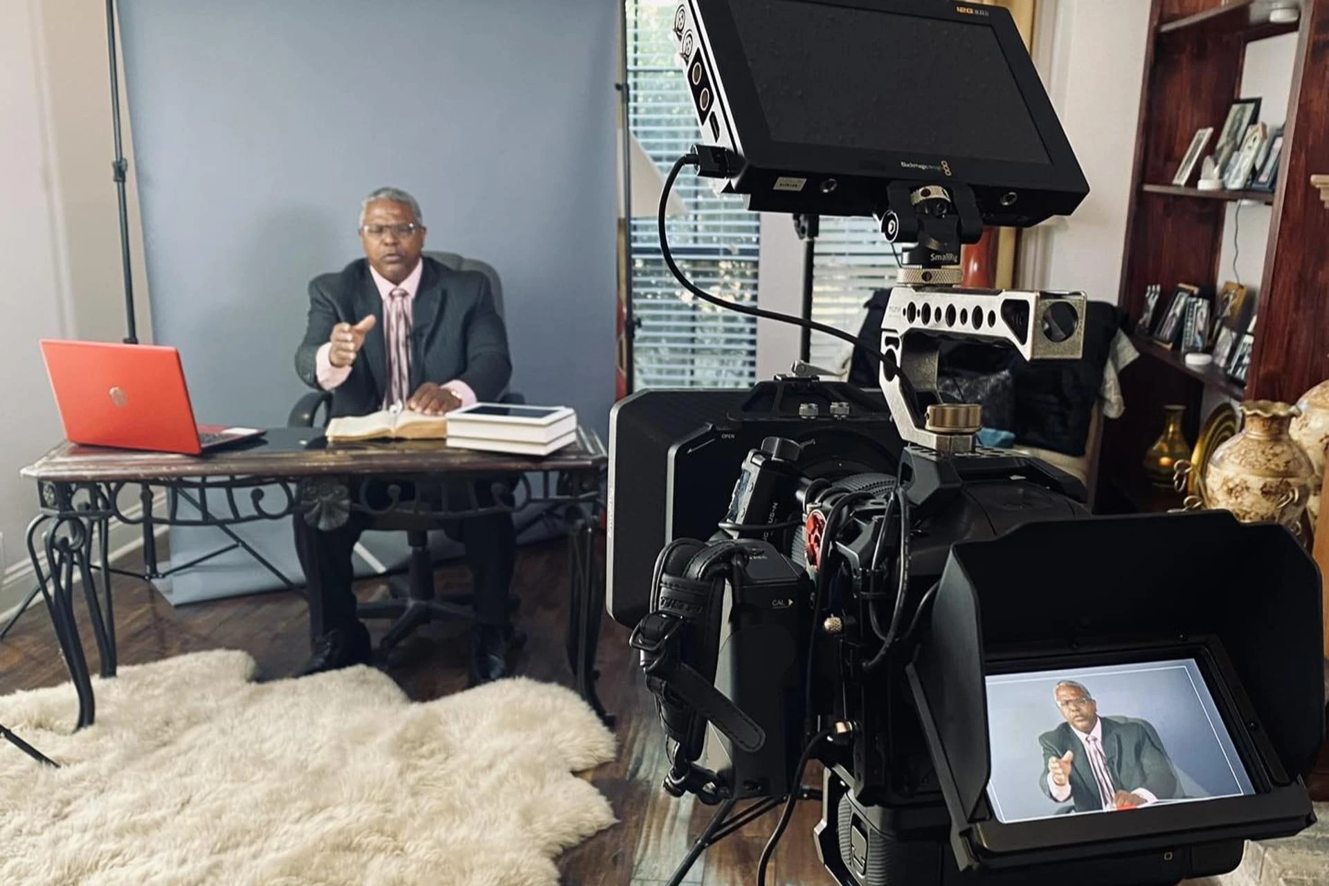 7 Ways Video Production Builds Trust for Small Businesses