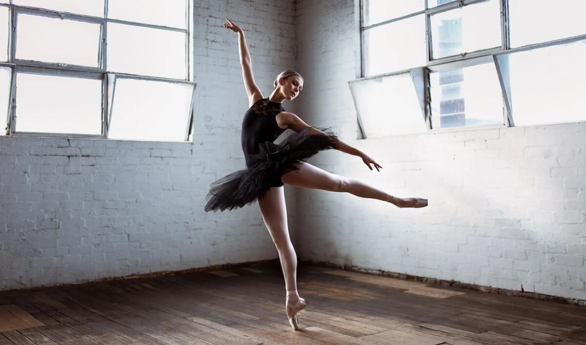 What Makes Hubert Essakow’s Choreography So Captivating in Works Like Tate Britain, Kanaval, and City of Lost Angels?