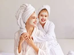 690+ Mothers Day Spa Stock Photos ...